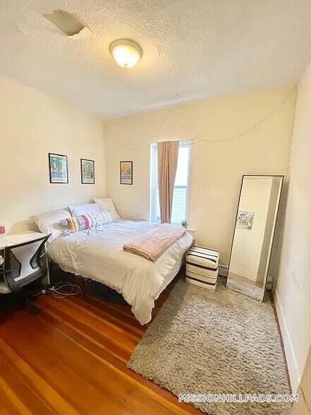 Building Photo - 34 Darling St