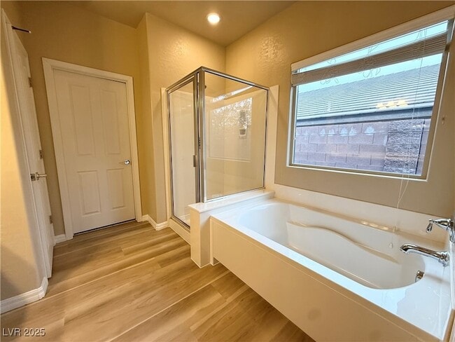 Building Photo - 2600 Bechamel Pl