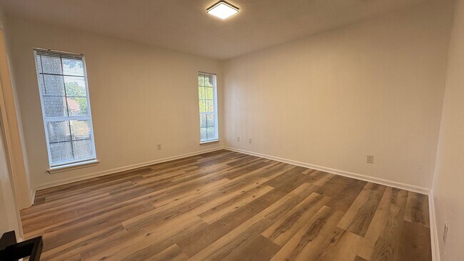 Building Photo - 2312 Coraltree Dr