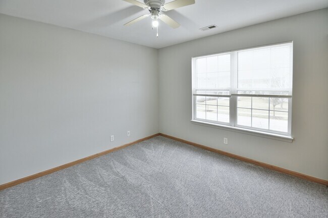 Building Photo - 1807 S Wentworth Cir