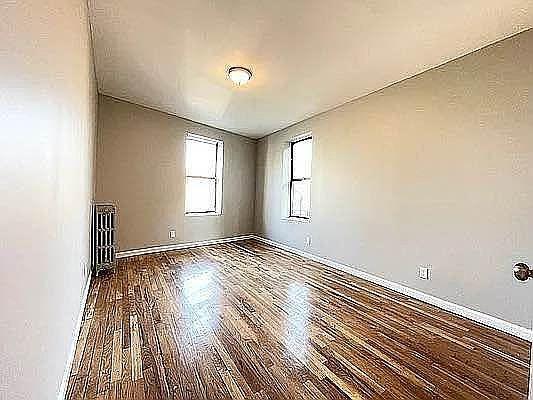 Building Photo - 4 bedroom in BRONX NY 10457