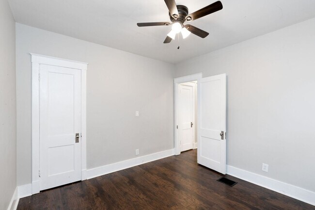 Building Photo - 3 Bedroom House Off Eastern Parkway