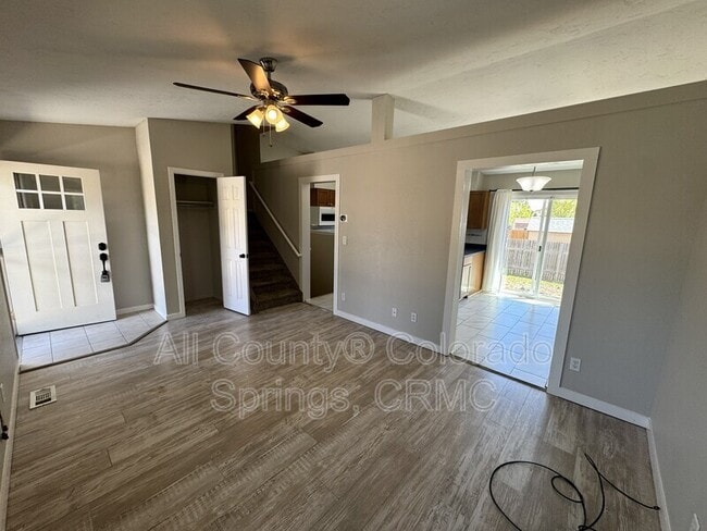 Building Photo - 5185 Nolte Dr N