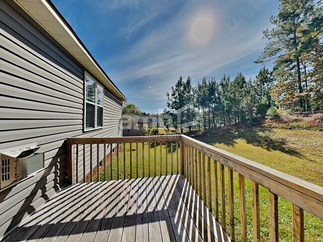 Building Photo - 192 Meadow Loop Dr