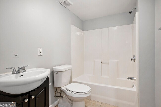Building Photo - 2995 Wellbrook Dr