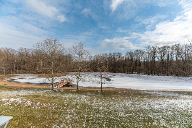 Building Photo - 115 Andover Dr