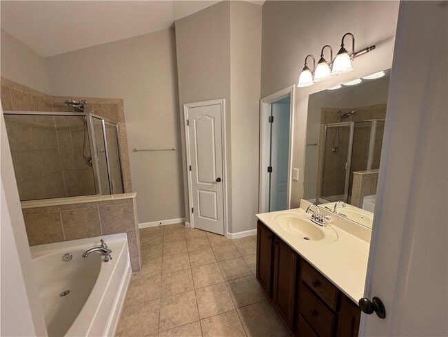 Building Photo - 5055 Hastings Terrace