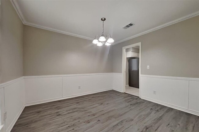 Building Photo - 8302 Hot Springs Dr