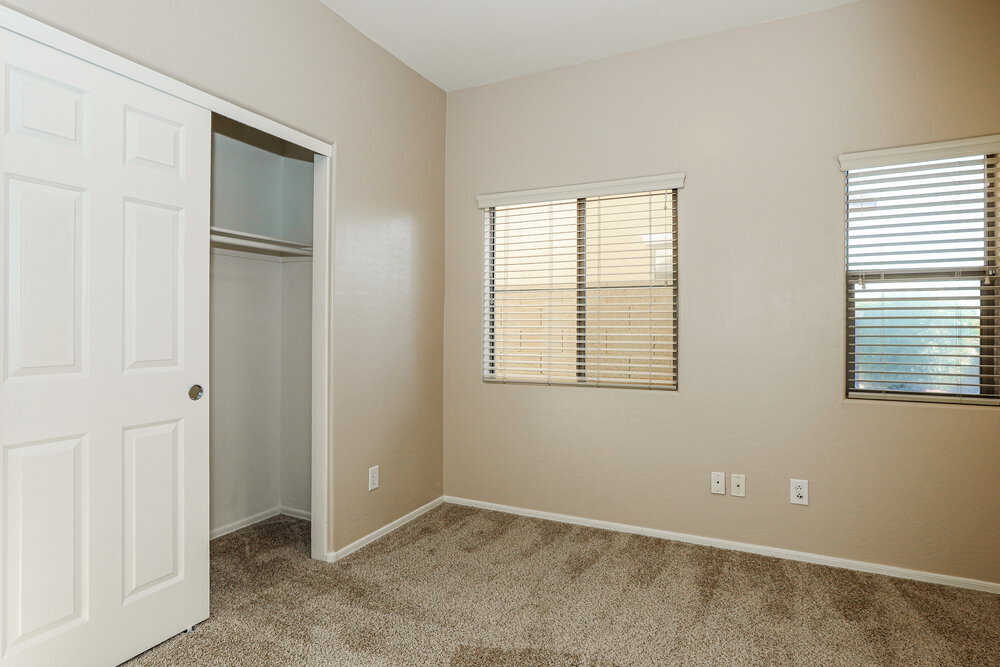 Building Photo - 4693 E Olney Ave