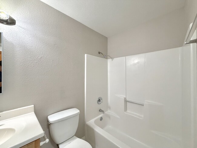 Building Photo - 10784 Cochiti Rd