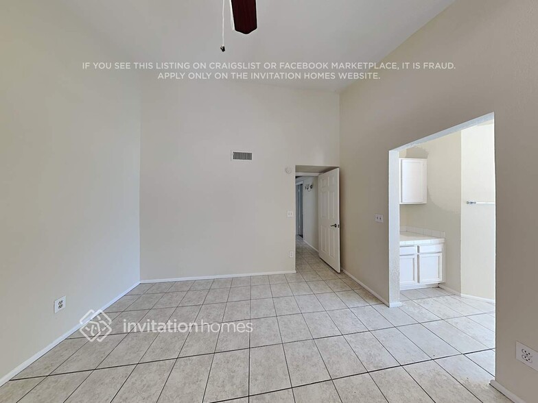 Building Photo - 4944 W Wescott Dr