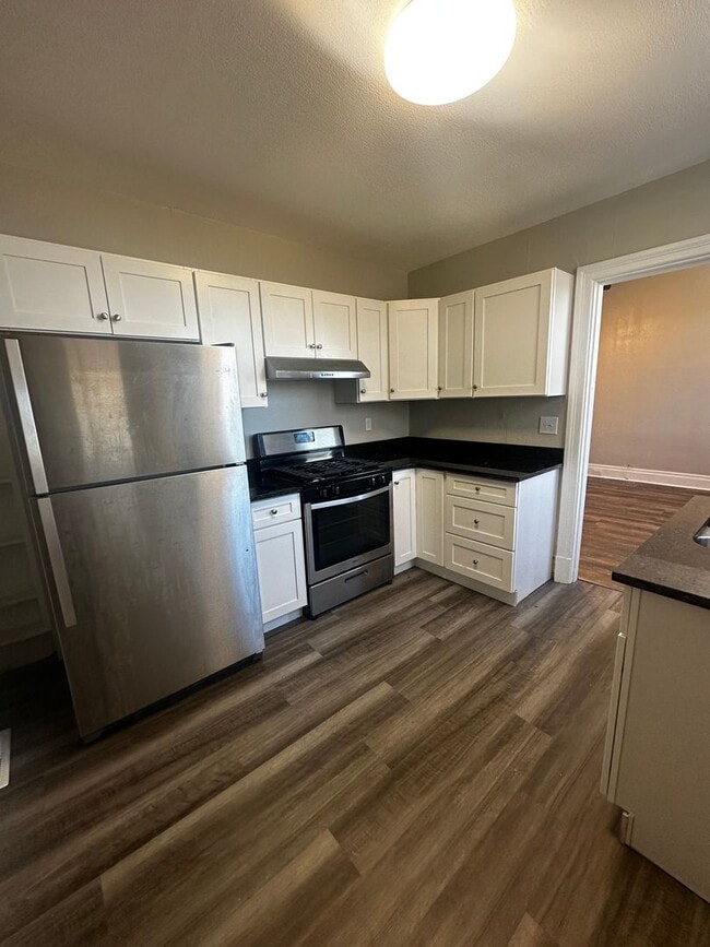 Building Photo - 1408 Methyl St