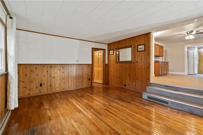 Building Photo - 127 Magill Rd