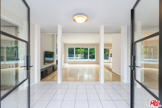 Building Photo - 23020 Wrencrest Dr