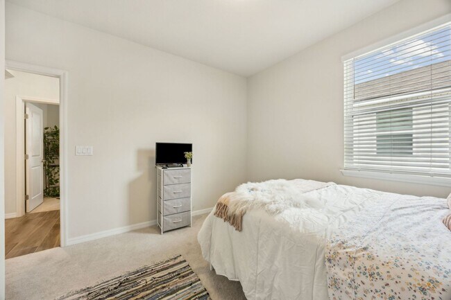 Building Photo - Stunning Wildlight Home with Designer Upgrades & Resort-Style Amenities