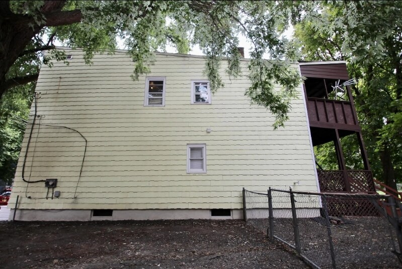 Building Photo - 530 3rd St