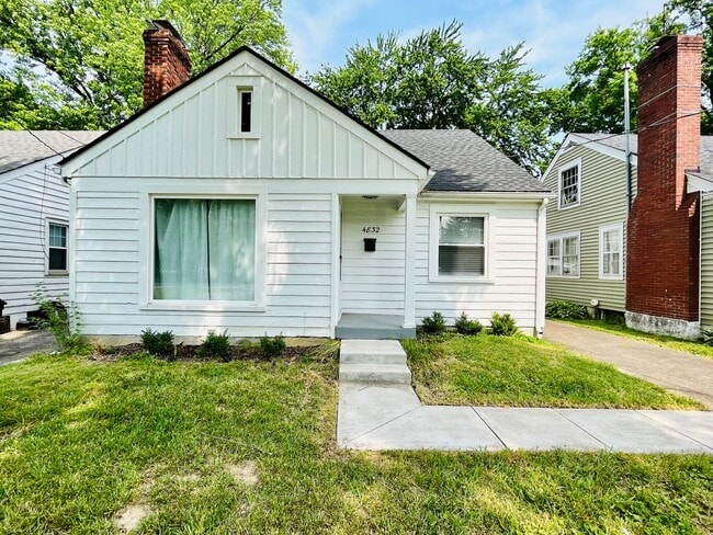 Primary Photo - Three Bedroom Modern Farmhouse in Southern...