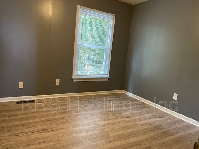 Building Photo - 3329 Weeping Willow Ln