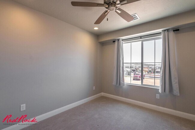 Building Photo - Welcome to Your Dream Home!