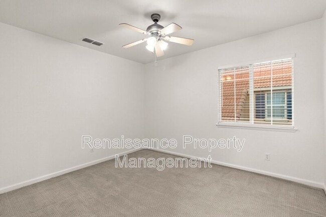 Building Photo - 288 W Fauna Ave