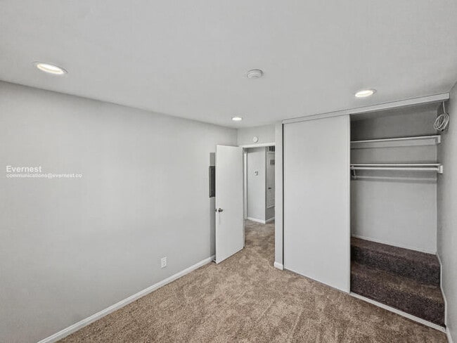 Building Photo - 6395 Joaquin Murieta Ave