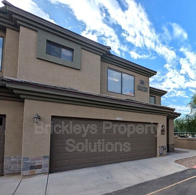 Building Photo - 705 W Queen Creek Rd