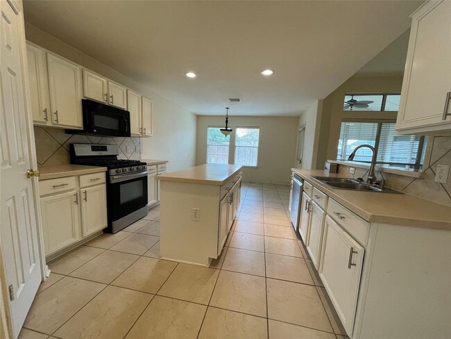 Building Photo - 24202 Camillia Ridge Way