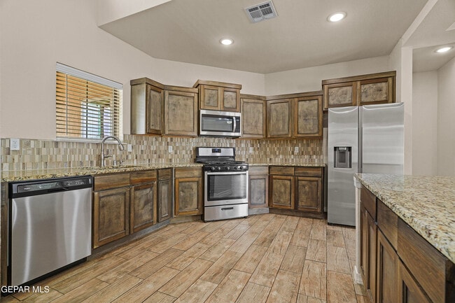 Building Photo - 618 Rafael Marmolejo St