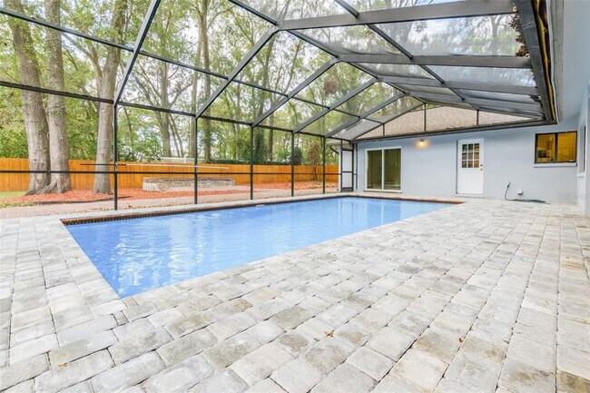 Building Photo - 2709 Herndon St