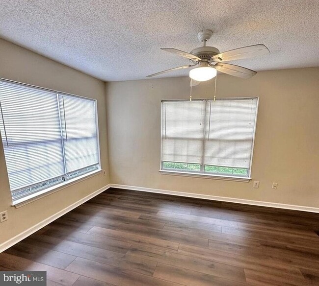 Building Photo - 15615 Easthaven Ct