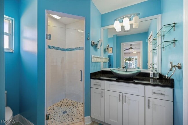 Building Photo - 4516 SW 21st Pl