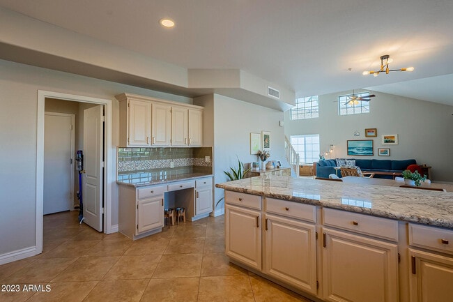 Building Photo - 10875 N 118th Way