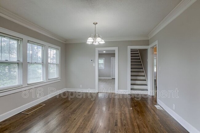 Building Photo - 2431 E 68th St