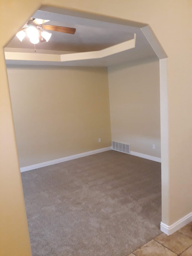 Building Photo - 2342 W 1775 N