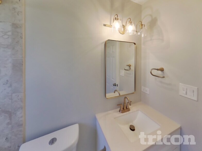 Building Photo - 36493 N Hawthorne Ln