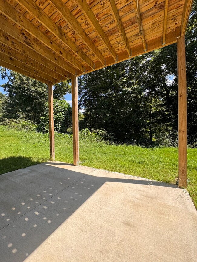 Building Photo - Spacious 5-Bedroom Greenville Home with 3.5 Baths, 2-Car Garage & Walkout Basement