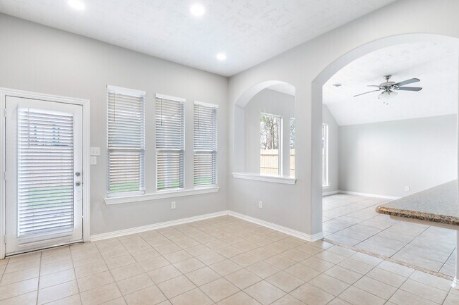 Building Photo - "Spacious 4-Bed Oasis with 2 Full Baths in Spring, TX - 2,235 Sq Ft of Comfort!"