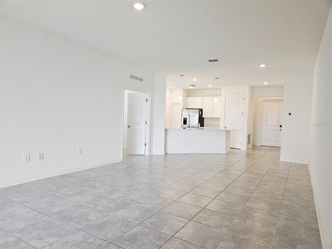 Building Photo - 652 Daring Dr