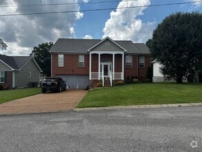 Building Photo - 4 bedroom/3 bathroom coming soon to Mount ...