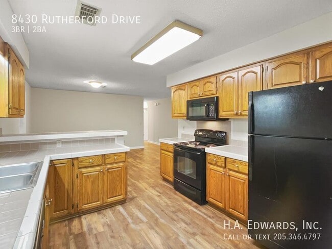 Building Photo - 8430 Rutherford Dr