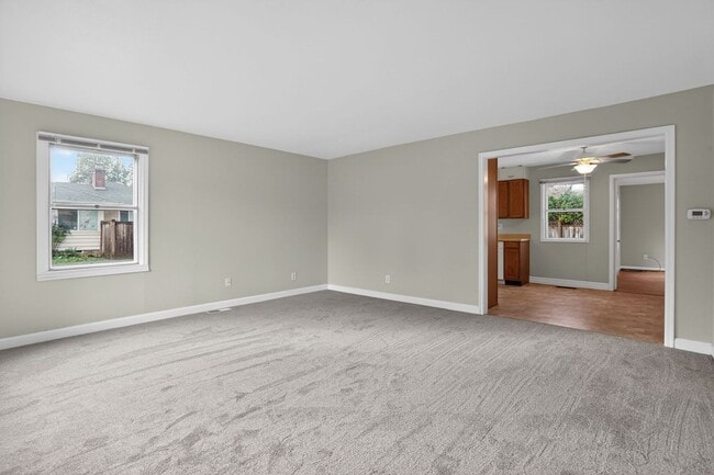 Building Photo - 4525 SW 180th Ave