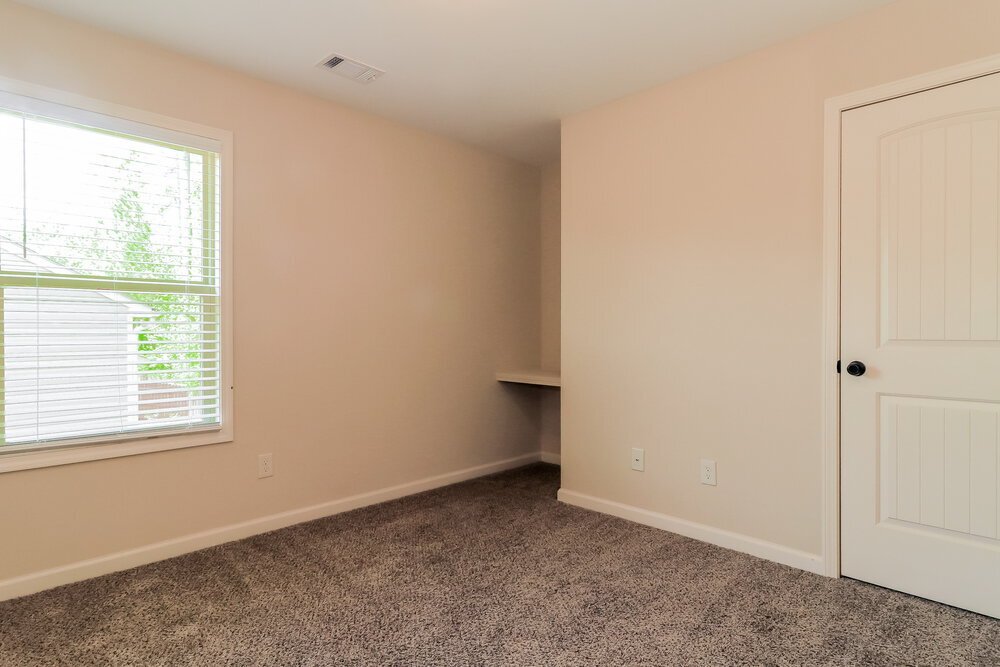 Building Photo - 100 Comet Ct