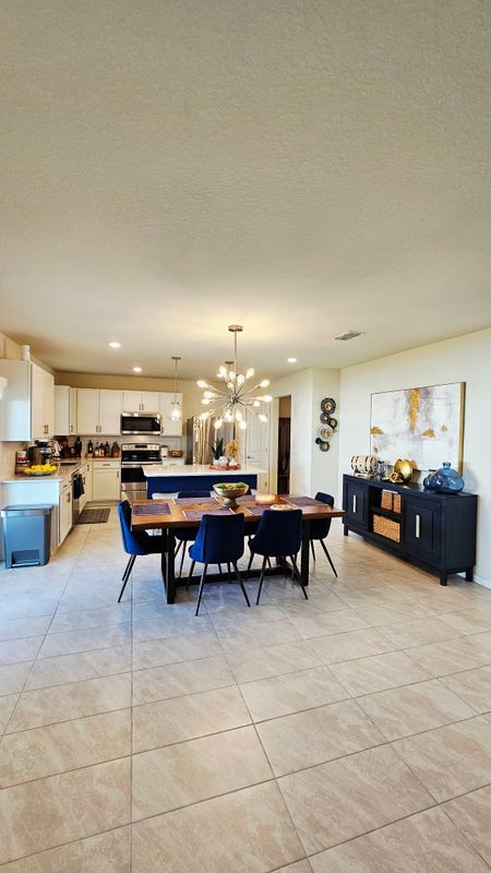 Building Photo - 607 Citrus Isle Blvd