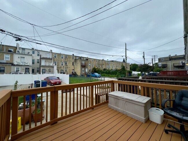 Building Photo - Charming 3 Bedroom/3 Bathroom Townhome in Middle East Neighborhood, Baltimore!