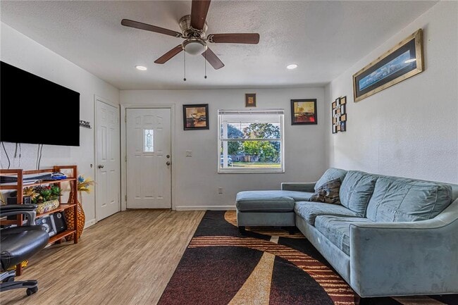 Building Photo - 2959 Old Dixie Hwy