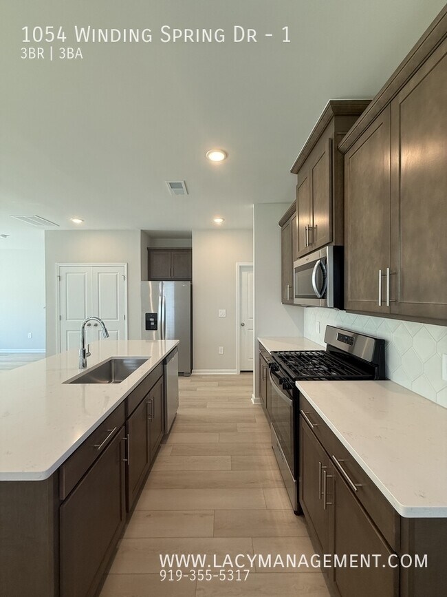 Building Photo - 1054 Winding Spg Dr