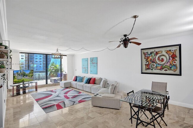 Building Photo - 406 Poinciana Island Dr