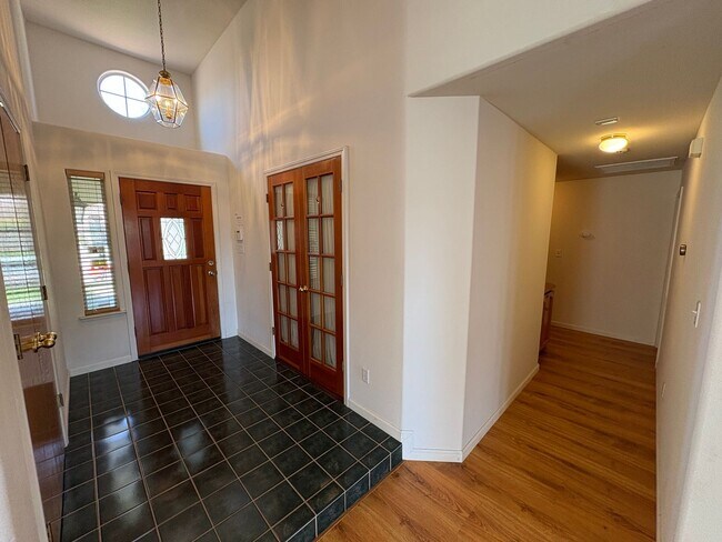 Building Photo - 314 N Virmargo St