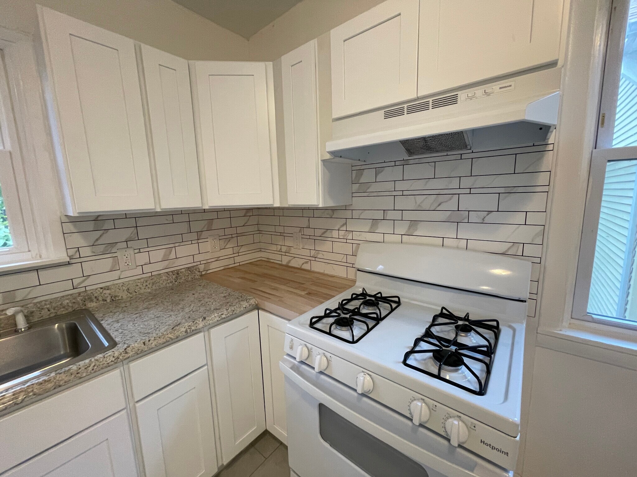 Building Photo - 50 Lawrence St