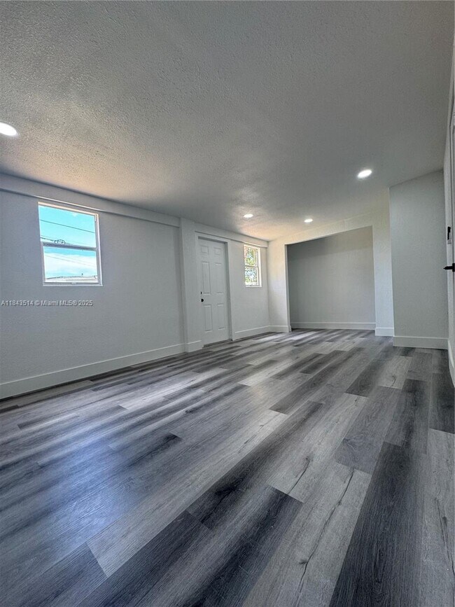 Building Photo - 17645 NW 37th Ave